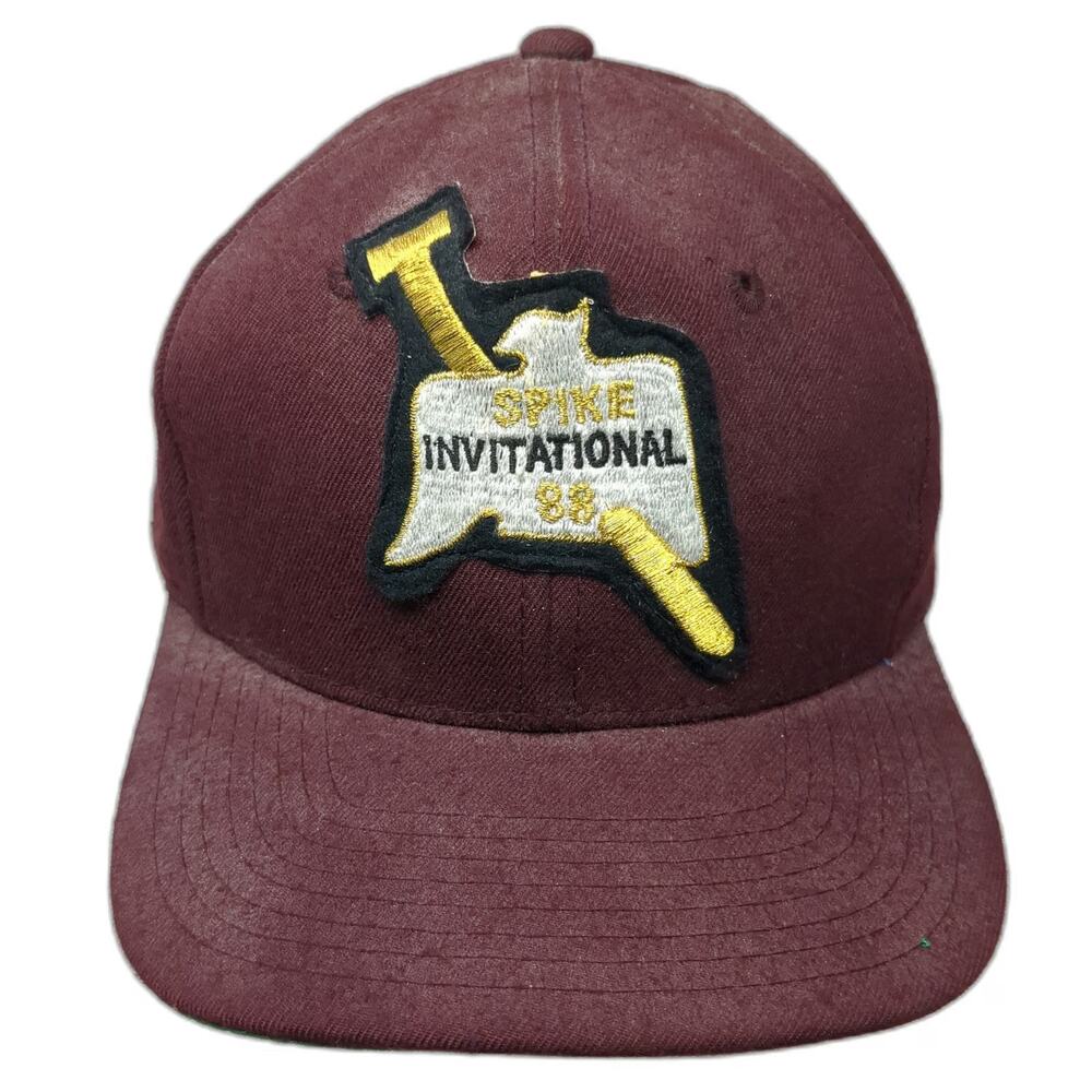 Universal Snapback Red OS Hat Spike Invitational 88 Green Underbrim Vintage